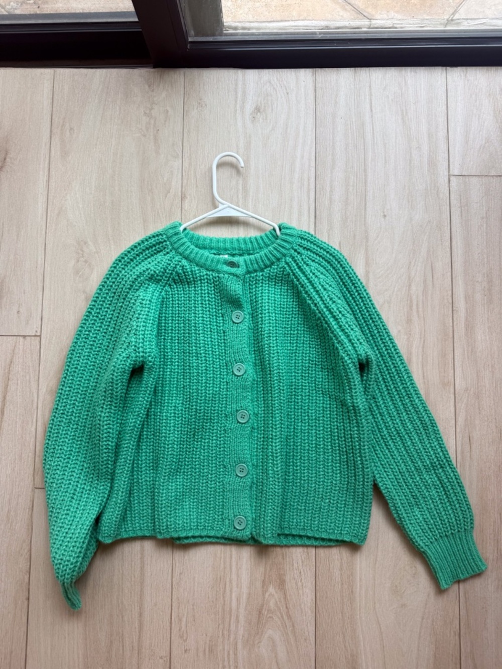 Green knit winter cardigan sweater Size M